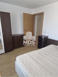 Decomandat la etajul 2 cu 2 bai, mobilat - foto 3