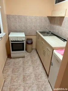 Mobilat si utilat la et 2 in bloc de caramida - foto 5