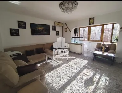 Model mare cu 2 bai si 2 balcoane Vladeasa - foto 14