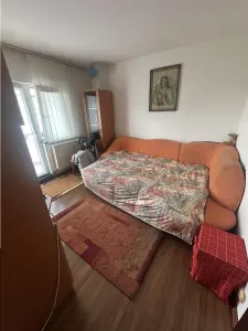 Decomandat cu 2 bai si 2 balcoane etaj intermediar - foto 17