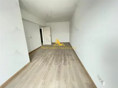 NOVISIMO-IMOBILIARE: APARTAMENT CU DOUA CAMERE - foto 9