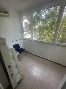 Decomandat la etajul 2 cu garaj in Bucovina bloc izolat - foto 4