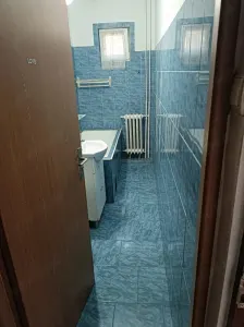 2 camere la etajul 1 linga Spitalul Judetean - foto 6