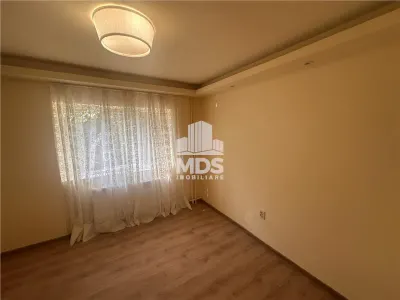 Garsoniera prospat renovata la parter in zona Soarelui - foto 2
