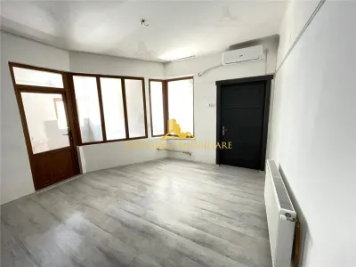 NOVISIMO-IMOBILIARE: SPATIU DE INCHIRIAT , ULTRACENTRAL - foto 10