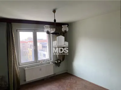 Decomandat cu 2 bai in bloc anvelopat - foto 4