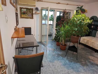 Decomandat, 41 mp etaj 3 aproape de Complex - Timisoara