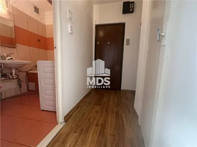 Mobilat si utilat la etajul 3 in zona Girocului - foto 6