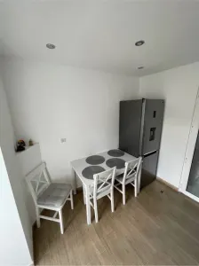 Decomandat, etaj intermediar, mobilat si utilat - foto 5