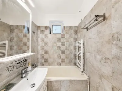 Apartament 2 camere etaj intermediar zona Rahova - foto 11