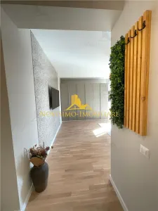NOVISIMO-IMOBILIARE: GARSONIERA IN ZONA ALBERT , MOBILATA,  DOUA LOCURI PARCARE - foto 9