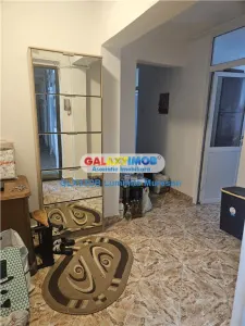 Vanzare apartament 3 camere decomandat Targoviste Central - Targoviste