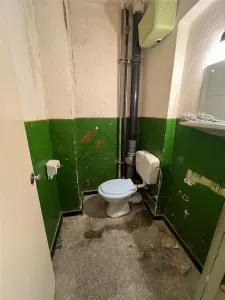 Vanzare apartament 3 camere 2 bai - bloc din 1986 - foto 4