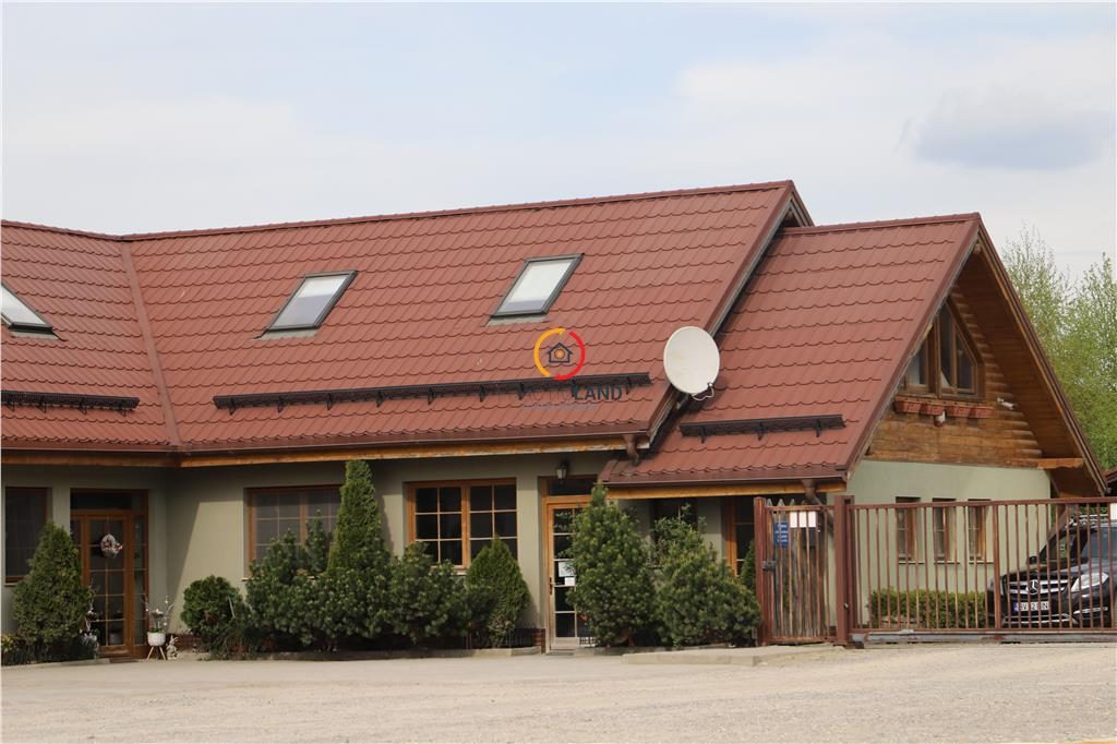constructii si teren  intravilan18.000 mp - Sacele