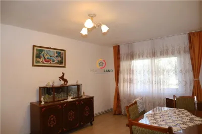 Luminos si spatios! Apartament 3 camere, decomandat, in Sacele- Brasov - foto 4