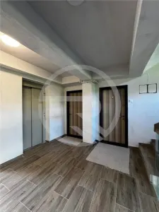 Apartament 3 camere,70 mp + terasa ,situat pe strada Borhanciului! - foto 19