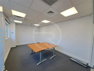 Spatiu pentru birouri, 300 mp utili, situat in zona VIVO! - foto 6