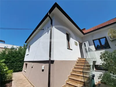 Spatiu pentru birouri, 160 mp utili, situat in zona Piata Cipariu! - foto 2