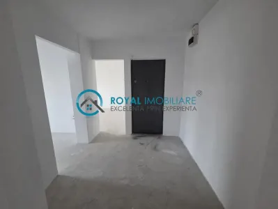 Royal Imobiliare - Vanzare apartament 3 camere zona Malu Rosu - foto 5