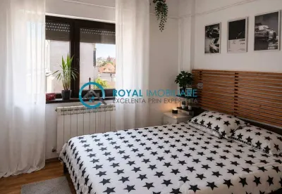 Royal Imobiliare - Vanzare apartament 3 camere zona Ultracentral - Ploiesti