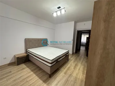 Royal Imobiliare - Inchiriere apartament 3 camere zona Albert - foto 3