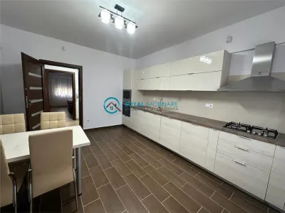 Royal Imobiliare - Inchiriere apartament 3 camere zona Albert - foto 9