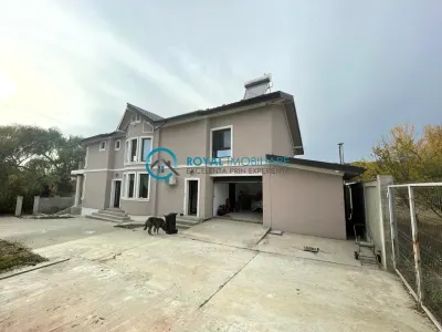 Royal Imobiliare  - Vanzare Vila in comuna Sirna - Sirna