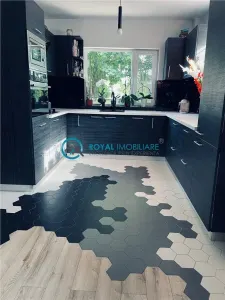 Royal Imobiliare - Vanzare Vila cu 6 camere zona B-dul Bucuresti - foto 4