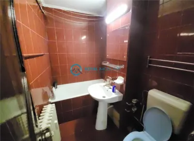 Royal Imobiliare - Vanzare apartament 3 camere zona Republicii - foto 14