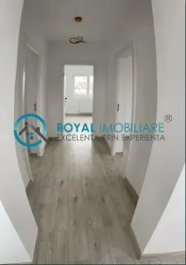 Royal Imobiliare - Vanzare apartament 3 camere zona Central - foto 7
