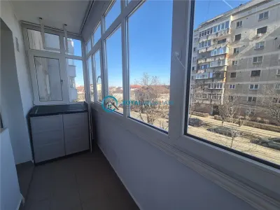 Royal Imobiliare-Inchiriere Apartament 3 Camere Zona Piata Mihai Viteazu - foto 15