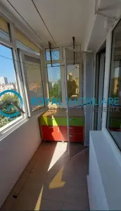 Royal Imobiliare - Inchiriere apartament 3 camere zona Malu Rosu - foto 19