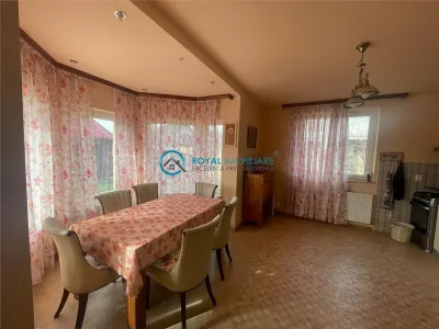 Royal Imobiliare-Inchiriere Vila Zona Aricestii Rahtivani - foto 20
