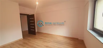Royal Imobiliare-Vanzare Apartament 3 Camere Zona Albert - foto 7