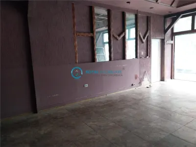 Royal Imobiliare-Inchiriere Spatiu Comercial Zona Nord - foto 4