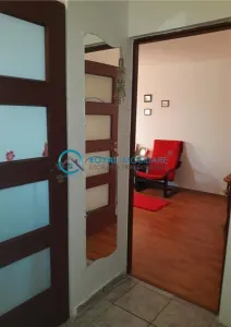 Royal Imobiliare  -Inchiriere apartament 2 camere zona Democratiei - foto 4