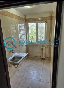 Royal Imobiliare - Vanzare apartament 2 camere zona Vest-Lamaita - foto 4