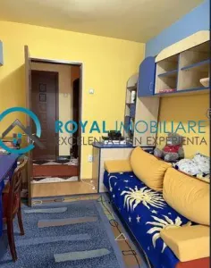 Royal Imobiliare - Vanzare apartament 4 camere zona 9 Mai - foto 9