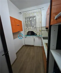 Royal Imobiliare - Inchiriere apartament 4 camere in zona Ultracentral - foto 12