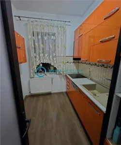 Royal Imobiliare - Inchiriere apartament 4 camere in zona Ultracentral - foto 10