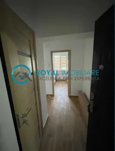 Royal Imobiliare - Inchiriere apartament 3 camere - foto 4