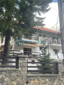 Royal Imobiliare - Vanzare pensiune zona Busteni - Busteni