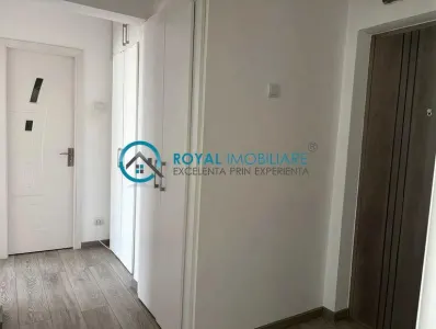 Royal Imobiliare - Vanzare Apartament zona Vest - foto 5