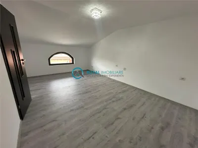 Royal Imobiliare - Vanzare casa in zona Traian - foto 14