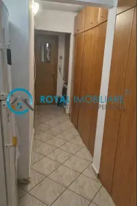 Royal Imobiliare - Inchiriere apartament 3 camere zona 9 Mai - foto 5