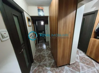 Royal Imobiliare - Vanzare apartament 3 camere zona Vest - foto 6