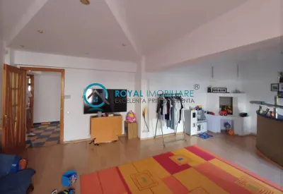 Royal Imobiliare - Vanzare apartament 3 camere zona P-ta Mihai Viteazu - foto 2