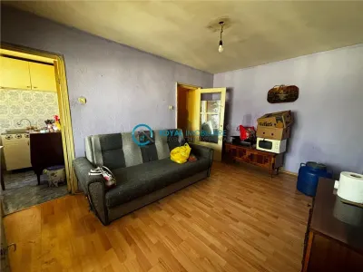 Royal Imobiliare - Vanzare garsoniera zona Mihai Bravu - Ploiesti