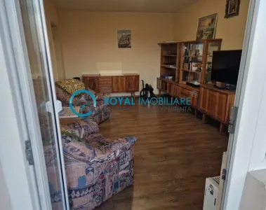 Royal Imobiliare - Vanzare apartament 2 camere zona B-dul Bucuresti - foto 2