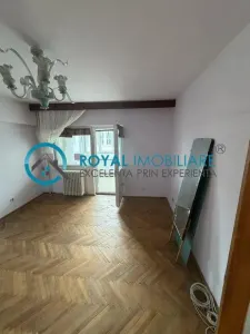 Royal Imobiliare - Vanzare apartament 3 camere, zona Bld Republicii - Ploiesti